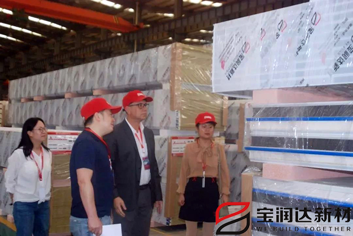 法國(guó)客戶來訪寶潤(rùn)達(dá)洽談冷庫板項(xiàng)目