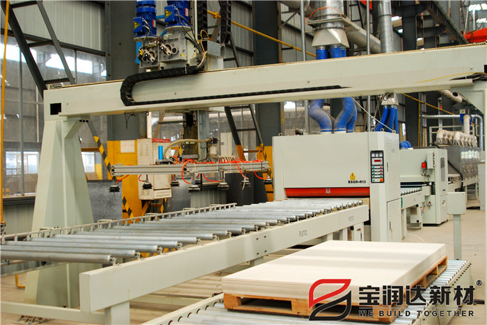 寶潤(rùn)達(dá)外墻保溫裝飾一體板生產(chǎn)線