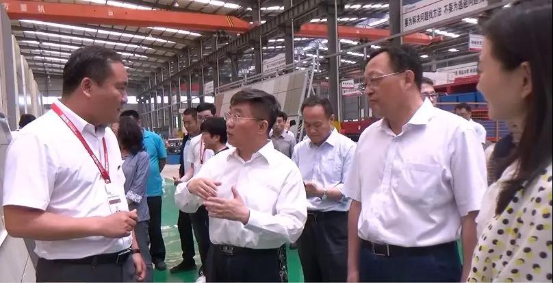 【要聞】河南省政協(xié)副主席龔立群一行蒞臨寶潤達(dá)參觀調(diào)研