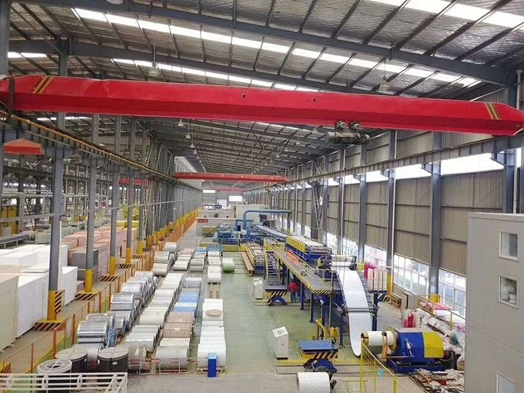 聚氨酯夾芯板的價(jià)格是多少錢每平米？